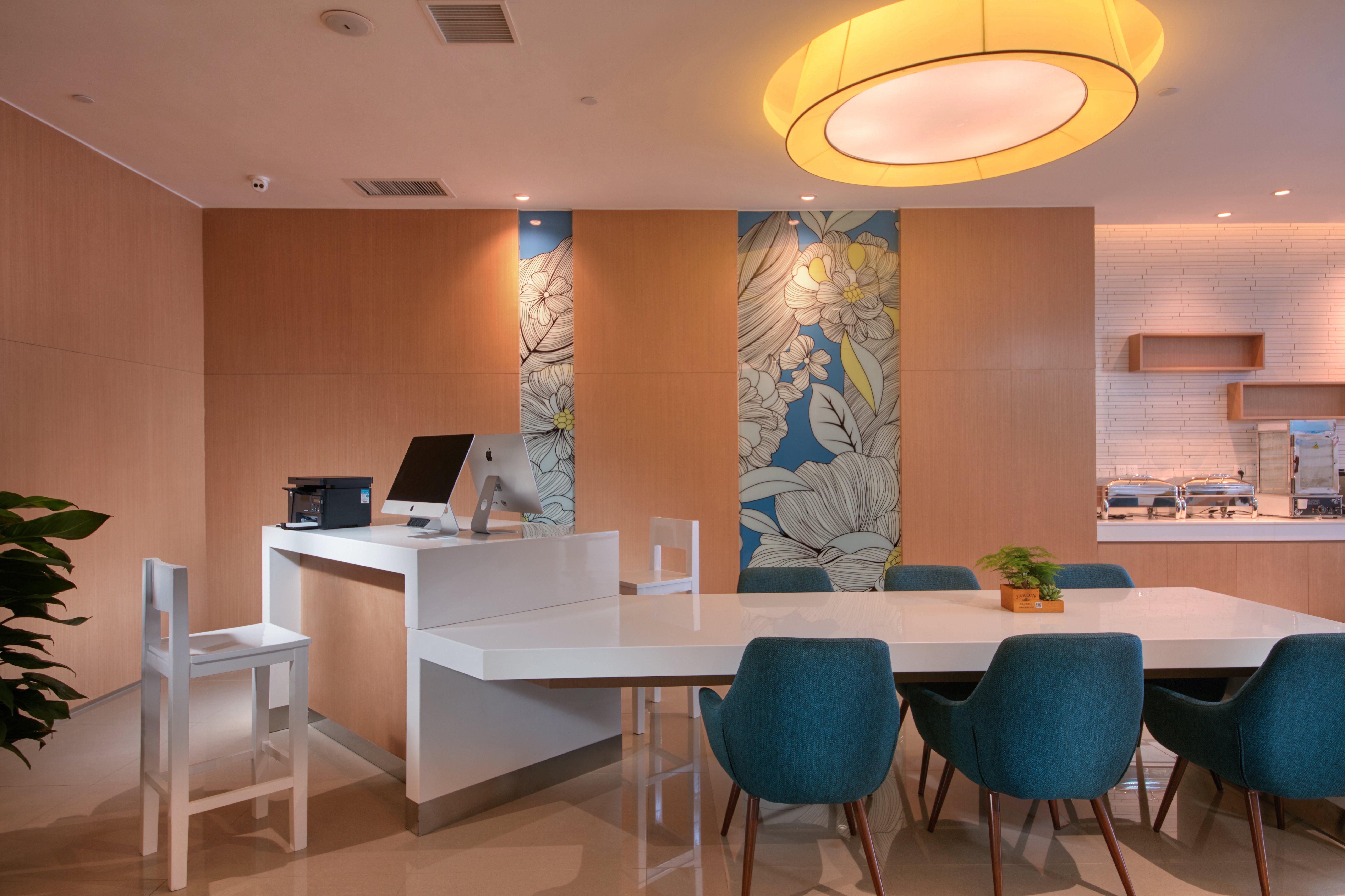 Holiday Inn Express Luoyang Yichuan By Ihg Esterno foto