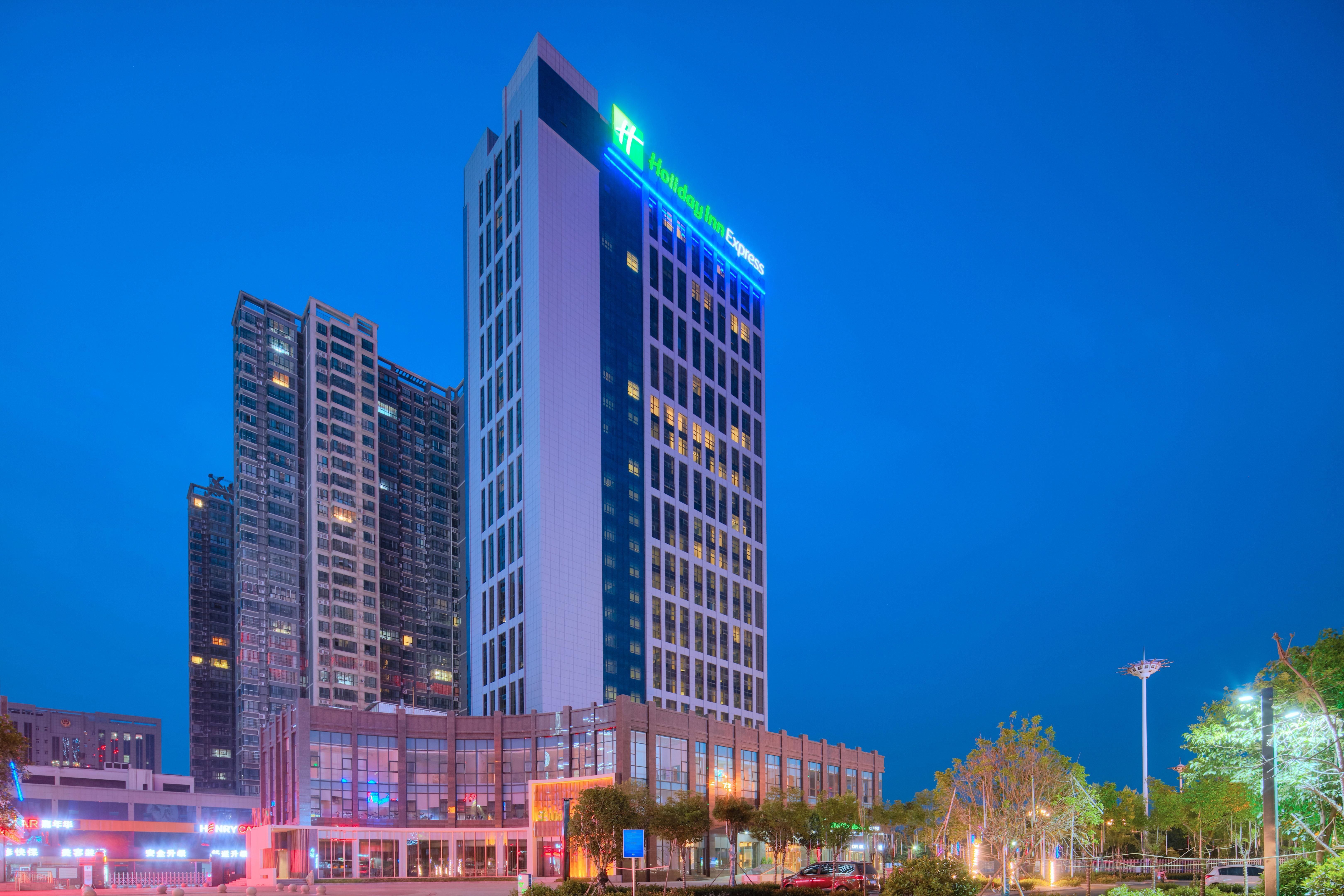 Holiday Inn Express Luoyang Yichuan By Ihg Esterno foto